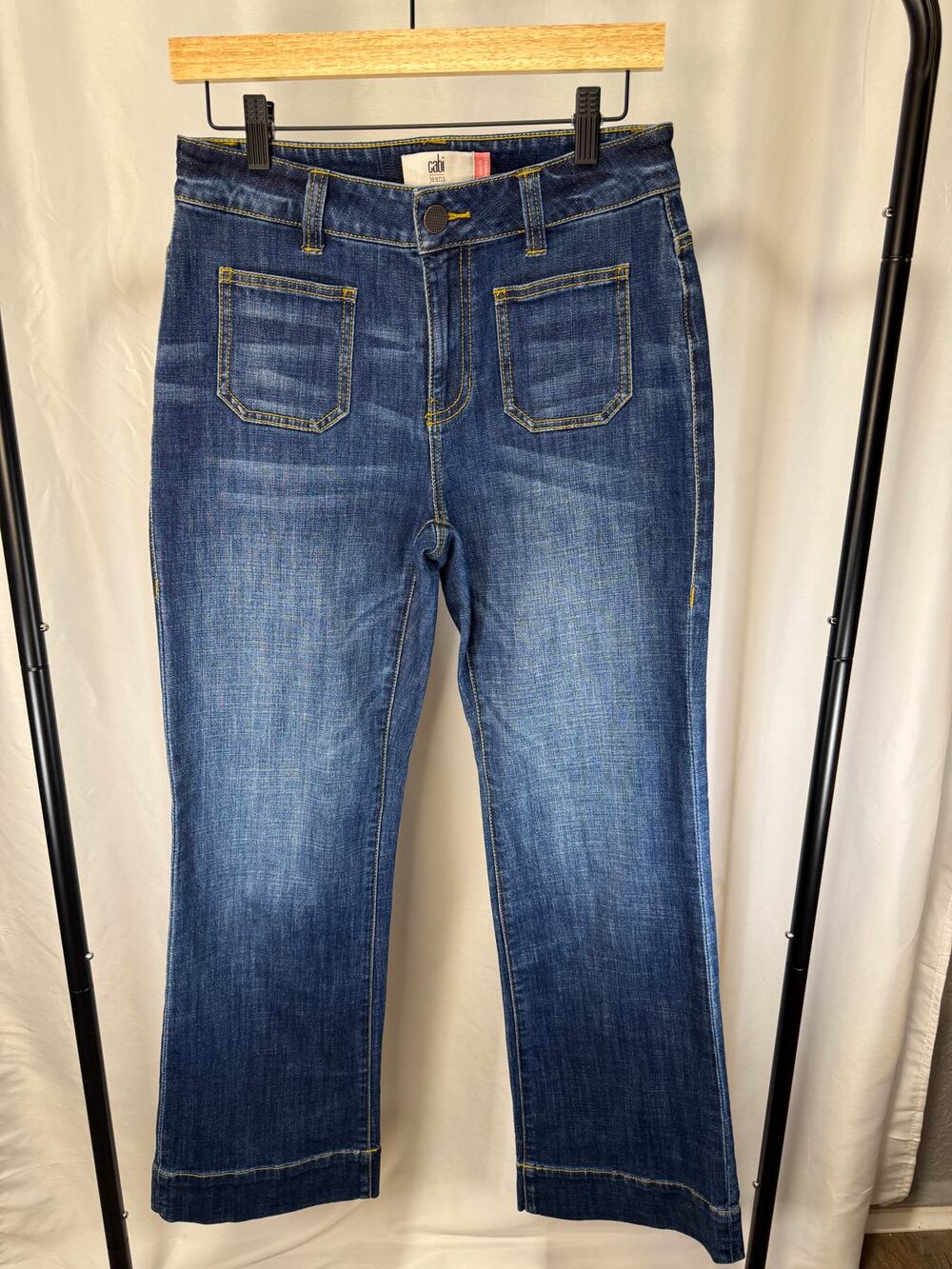 CAbi Jeans Patch Pocket Women’s Size 4 Blue Denim Wide Leg Crop Pants